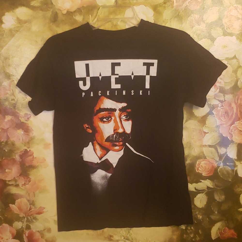 2/$5 Liza Koshy shirt